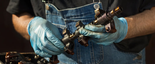 Vinyl, Latex, or Nitrile? The Best Disposable Gloves for Household Tasks